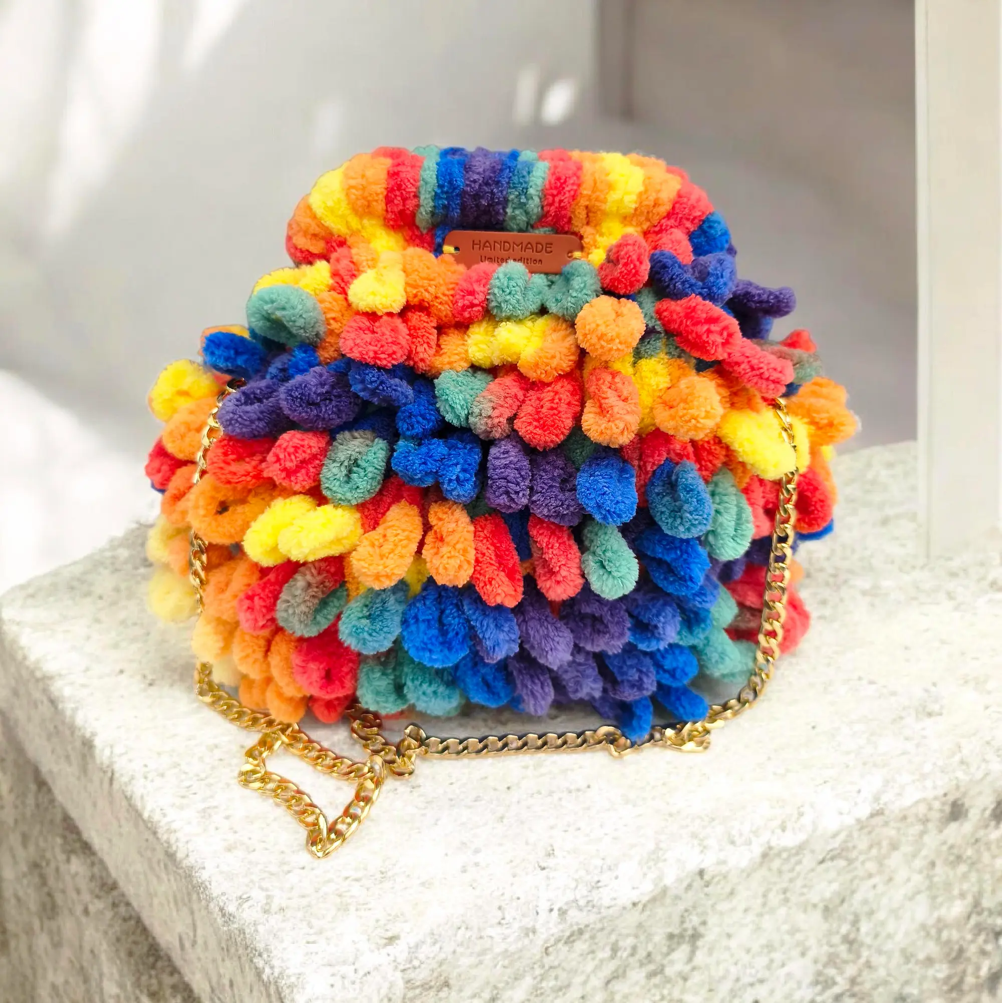 Τσάντα Puffy Colour με αλυσίδα